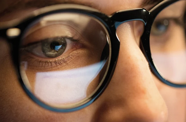 Comment choisir votre première monture de lunettes